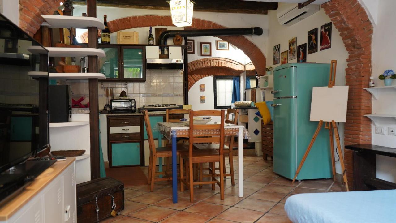 La Taverna Di Gianni Near The Beach Italy Riviera Savona Ngoại thất bức ảnh